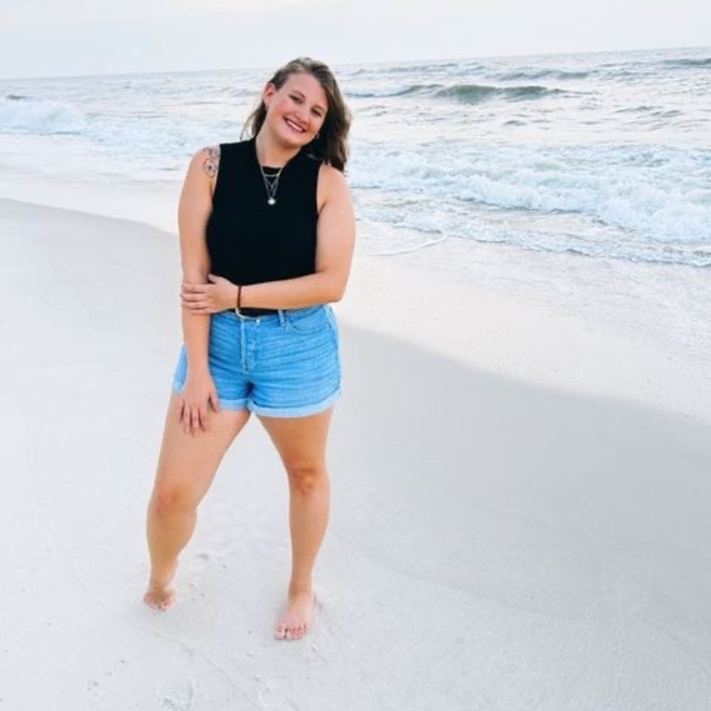 Meet your Posher, Cayman